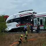 Prizori s mjesta nesreće kod Bjelovara: Sudarila se dva vlaka, strojovođa teže ozlijeđen