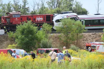 Putnički vlak smrskan nakon sudara s teretnim: Pogledajte prizore s mjesta nesreće