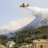Veliki požar bukti kraj Lago di Garde, evakuirano vi&scaron;e od 200 ljudi