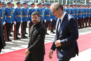 Kakav susret! Zelenski i Vučić pozirali na crvenom tepihu, a jedan detalj svima je upao u oči