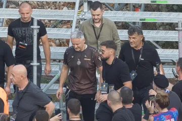 Imotski uoči Thompsonova koncerta prepun obožavatelja: Pjevač stigao na stadion Gospin dolac