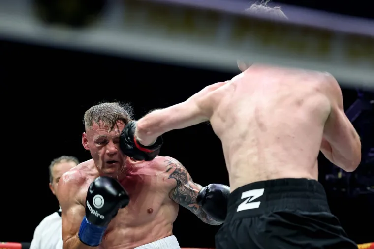 Dublin je gorio: Walsh pro&scaron;ao kroz pakao, a McKenna osvojio pojas svjetskog prvaka