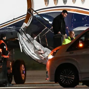 Utučeni Messi vratio se u domovinu kako bi pokopao oca, evo gdje je prvo oti&scaron;ao: 'Ne postoje riječi...'