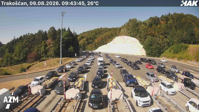 Gužve na cestama prema moru: Zbog dvije nesreće na A1 stvaraju se kolone