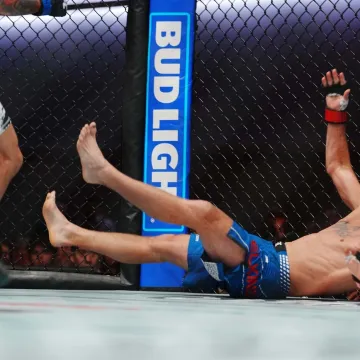 UFC legenda te&scaron;ko nokautirana za samo 35 sekundi: Bio mu je to posljedni meč u karijeri