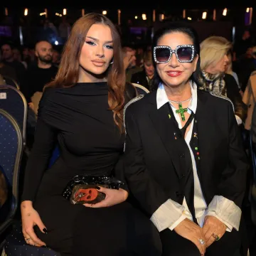 Unuk Alke Vuice dobio posebno ime: Evo kako su ga nazvali Arian i Dora