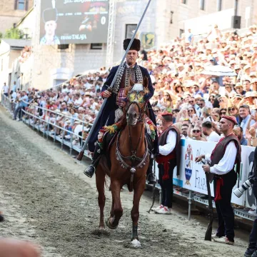 Je li to dobro vidimo? Dinamov grb osvanuo na Sinjskoj alci