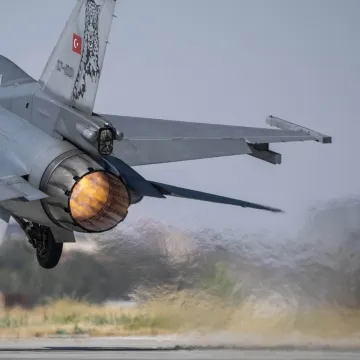 Borbeni zrakoplovi F-16 presreli dvije letjelice kraj Trumpovog golf kluba