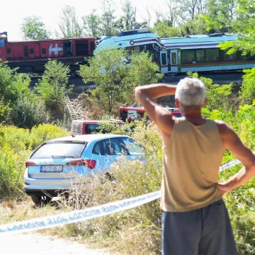 Te&scaron;ka operacija nakon sudara vlakova: Jo&scaron; se ne zna kada će pruga biti otvorena