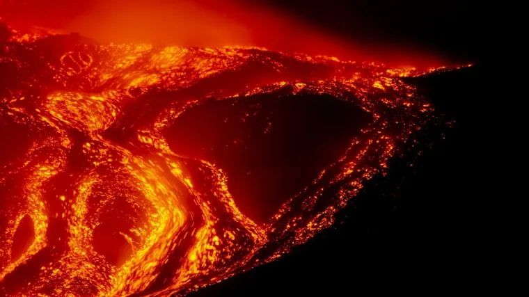 Nova erupcija podigla Siciliju na noge: Tisuće putnika zaglavile zbog pepela