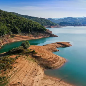 Voda skriva nevjerojatnu priču: Ispod povr&scaron;ine ovog ličkog jezera krije se cijelo selo