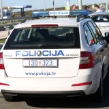 Luda jurnjava na A4: Vozio 222 km/h, evo kakva ga kazna čeka