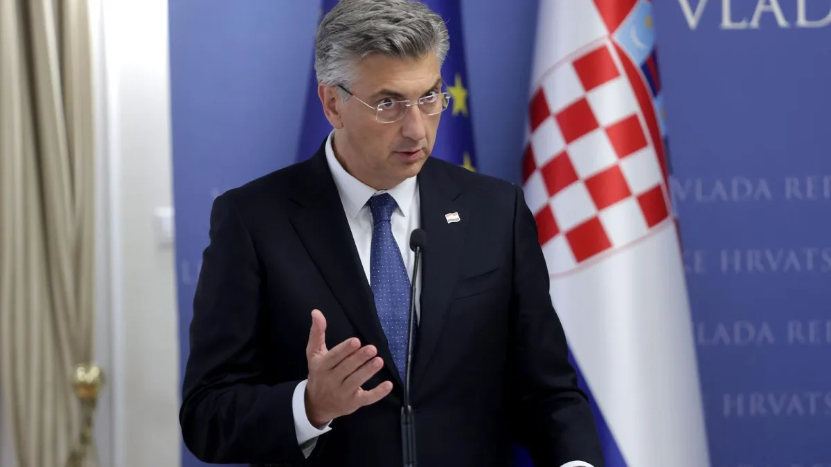 Plenković se obraća naciji nakon izvanrednog sastanka: &Scaron;to su odlučili o Gospiću?