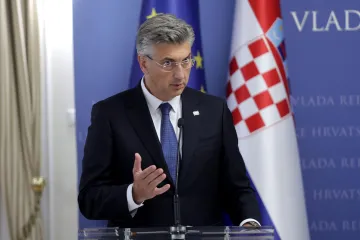 Plenković se obraća naciji nakon izvanrednog sastanka: &Scaron;to su odlučili o Gospiću?