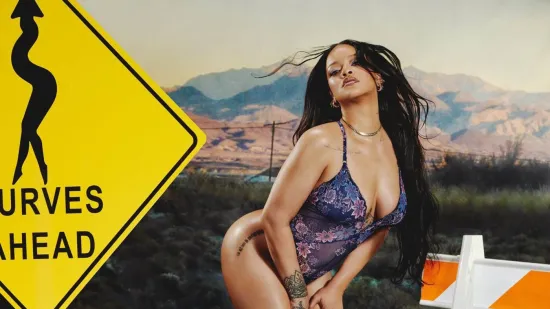 Dugo je nismo vidjeli ovakvu: Rihanna u čipkastom bodiju pokazala liniju i obline nakon poroda