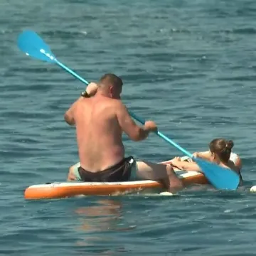Nova muka na Jadranu jer se 'vlasnicima ne da': 'Smeta djeci, može se zapetljati za konopce'