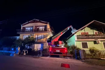 Jako nevrijeme pogodilo susjede, vjetar ru&scaron;io stabla: Evo &scaron;to čeka Hrvatsku