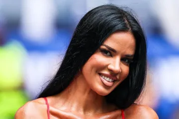 Ivana Knoll zavr&scaron;ila u zagrljaju svjetski poznate manekenke: Noć na Ibizi provele zajedno