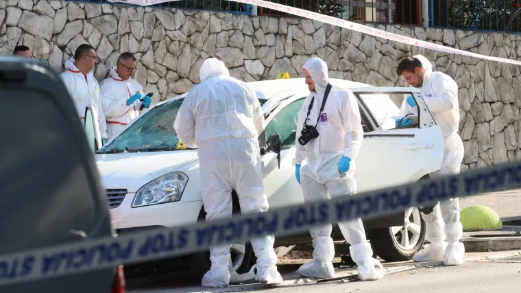 Detonacija u Splitu: Forenzičari na terenu, policija razvukla traku oko ulice