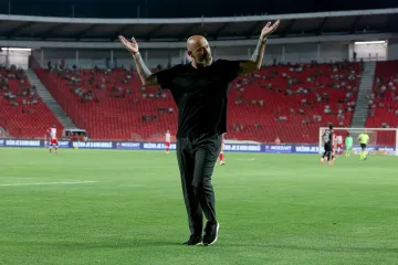 Stanković vi&scaron;e nije trener Crvene zvezde, podnio je ostavku nakon &scaron;okantnog ispadanja