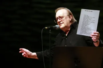 [KVIZ] Može&scaron; li proći ovaj izazov o Arsenu Dediću i njegovim bezvremenskim pjesmama bez gre&scaron;ke?
