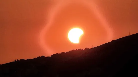 Pomrčina odu&scaron;evila Hrvatske: Čitatelji &scaron;alju fotografije neobičnog prizora!