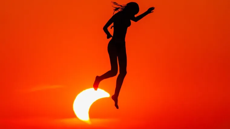 O ovim će se fotografijama jo&scaron; dugo pričati: Hrvatski fotografi uhvatili magične trenutke pomrčine!