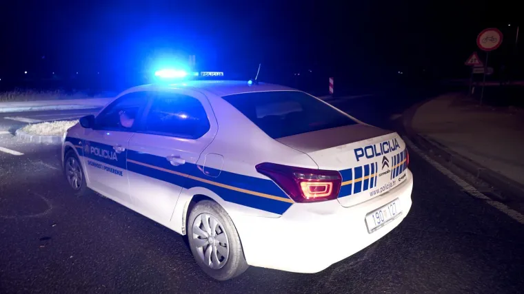 Dječak (16) te&scaron;ko ozlijeđen u nesreći u Zagorju: Motociklom udario u vr&scaron;njaka na quadu