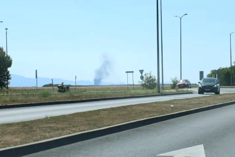 Požar u Varaždinu, građani čuli eksplozije: Na terenu 50 vatrogasaca, pogledajte video