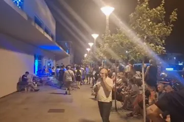 U Omi&scaron;u oko tisuću ljudi evakuiranih s ugroženih područja: Mnogi ostaju na cesti