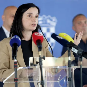 Ministrica o Gospiću: 'Voda je zdrava. Za sanaciju smo kontaktirali od 60 do 70 operatera'