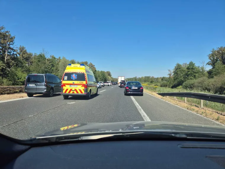Lančani sudar na A1! &Scaron;est vozila razbijeno, stoji se u kolonama: 'Ovo je potpuni kaos'