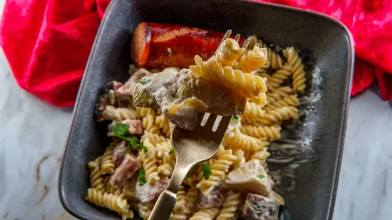 Salata od tjestenine kakvu jo&scaron; niste probali: Spoj salame, artičoka i kremaste ricotte