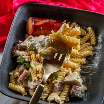 Salata od tjestenine kakvu jo&scaron; niste probali: Spoj salame, artičoka i kremaste ricotte