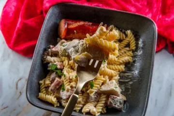 Salata od tjestenine kakvu jo&scaron; niste probali: Spoj salame, artičoka i kremaste ricotte