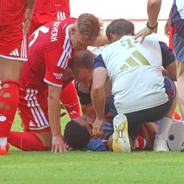Zvijezda Bayerna sru&scaron;ila se, Allianz Arena zanijemila: &Scaron;okantne scene drame, straha i panike