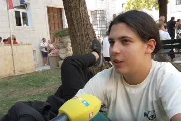 Lara hodočasti u Sinj već treći put s istom nakanom: 'Samo da Hajduk bude prvi, ali neće pa neće'