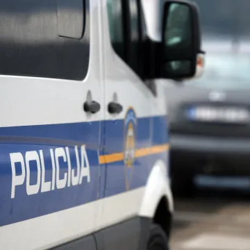 Krvavi obračun na zadarskim Jazinama: Strani državljanin ozlijedio mu&scaron;karca, pa bježao od policije