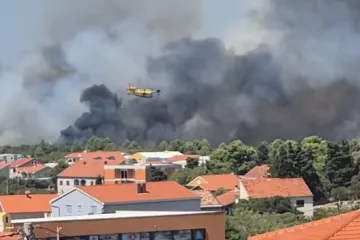 Od četvero uhićenih za podmetanje požara oko Zadra, trojica hrvatskih i jedna strana državljanka