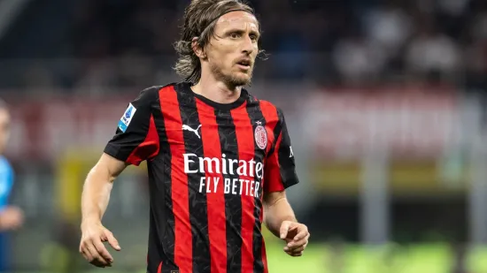 Modrićev potez odu&scaron;evio navijače: Milan akcijom od 23 dodavanja sru&scaron;io United