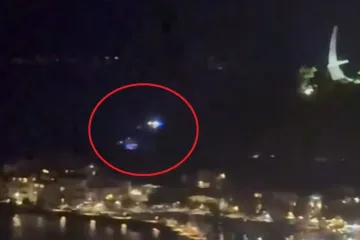 Vatrogasci Makarske rivijere na nogama, ispaljene četiri signalne rakete: 'Krajnje neodgovorno'
