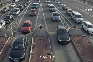 Stvaraju se gužve prema moru, HAK: 'Na ulazu u Zagreb kolona je oko četiri kilometra'