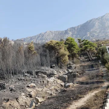 Gorjelo na granici sa Srbijom, kod Makarske ispaljivali rakete: Doznajemo kakvo je stanje jutros