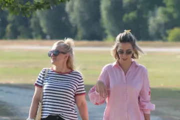 Ružičasta mini haljina bila je pun pogodak: Plavu&scaron;a na Dravi nije mogla proći nezapaženo