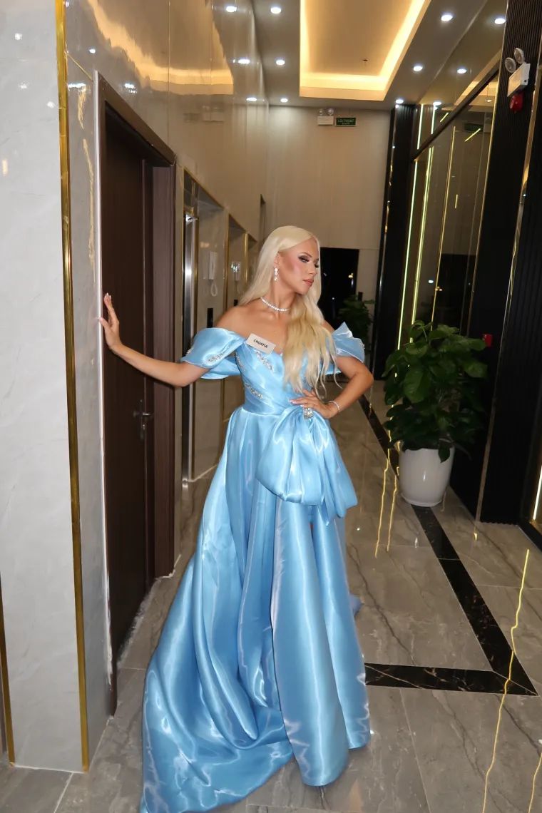 Miss Hrvatske javila se iz Vijetnama: 'Bez zastave se ne ide, a na Jadranu je ipak najljep&scaron;e'