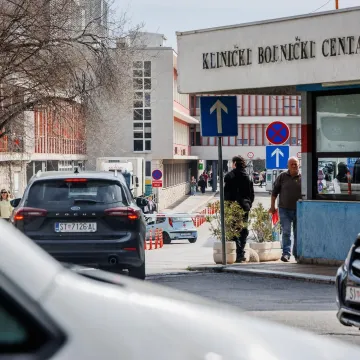 Te&scaron;ka borba četvero stradalih u požaru kod Omi&scaron;a: Čekaju ih operacije, iz KBC-a otkrili &scaron;to slijedi