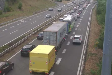 Kaos na A1 kod Karlovca: Zbog nesreće u tunelu Sveti Marko kolona čak 9 kilometara