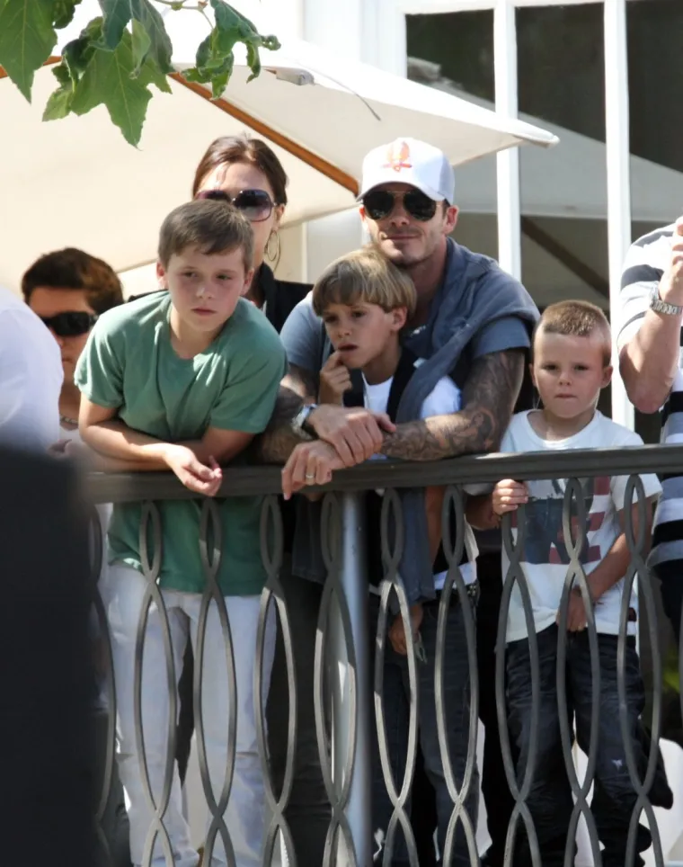 Cruz Beckham objavom zaintrigirao pratitelje: Fotografijom &scaron;alje poruku otuđenom bratu?