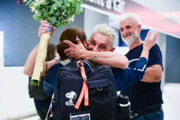 Zlato i srebro stigli u Hrvatsku, Saru dočekali obitelj i prijatelji, a onda je emotivna junakinja otkrila istinu