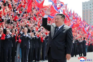 Sateliti otkrili veliki preokret: Kim je nikad moćniji, zbog Putina je dobio gomilu milijardi!

Satelitske snimke otkrile da je Kim zahvaljujući Putinu dobio ono &scaron;to je desetljećima bilo nezamislivo